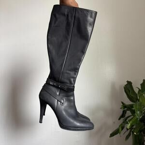 Vintage Black knee-high side zip‎ leather boots with side buckle size 10